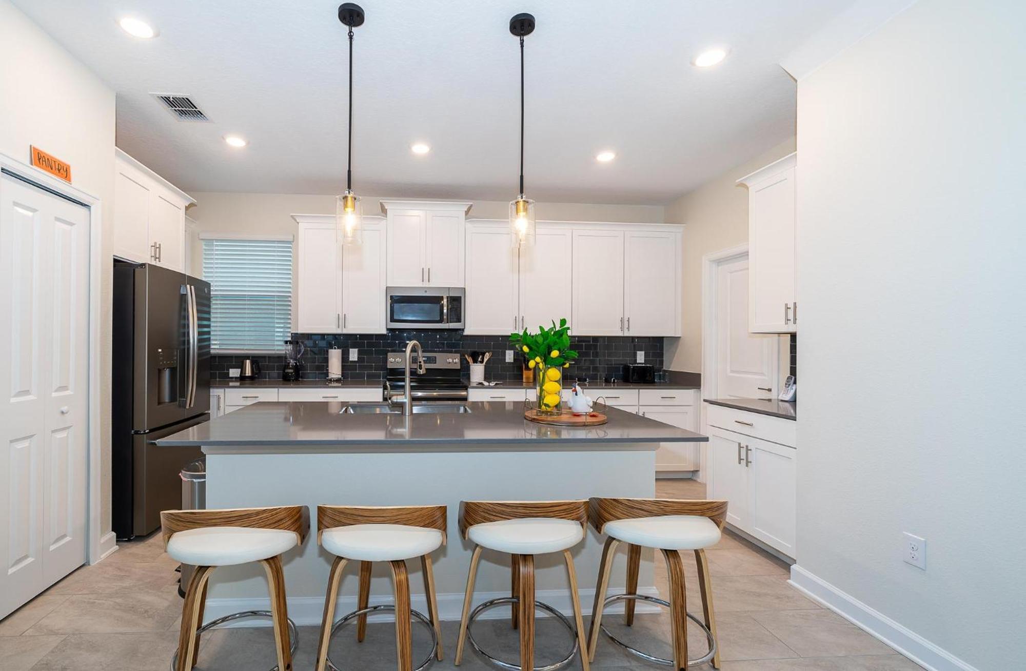 8987gv 5 Bed/5 Ba